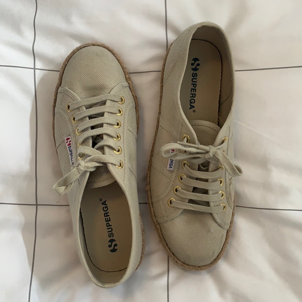 Superga tennis shoes women’s size 8